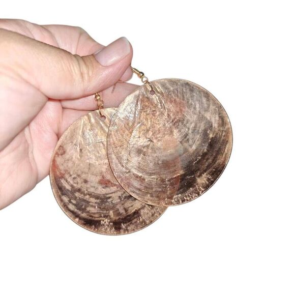 Large Round Shell Boho Earrings - Picture 4 of 4